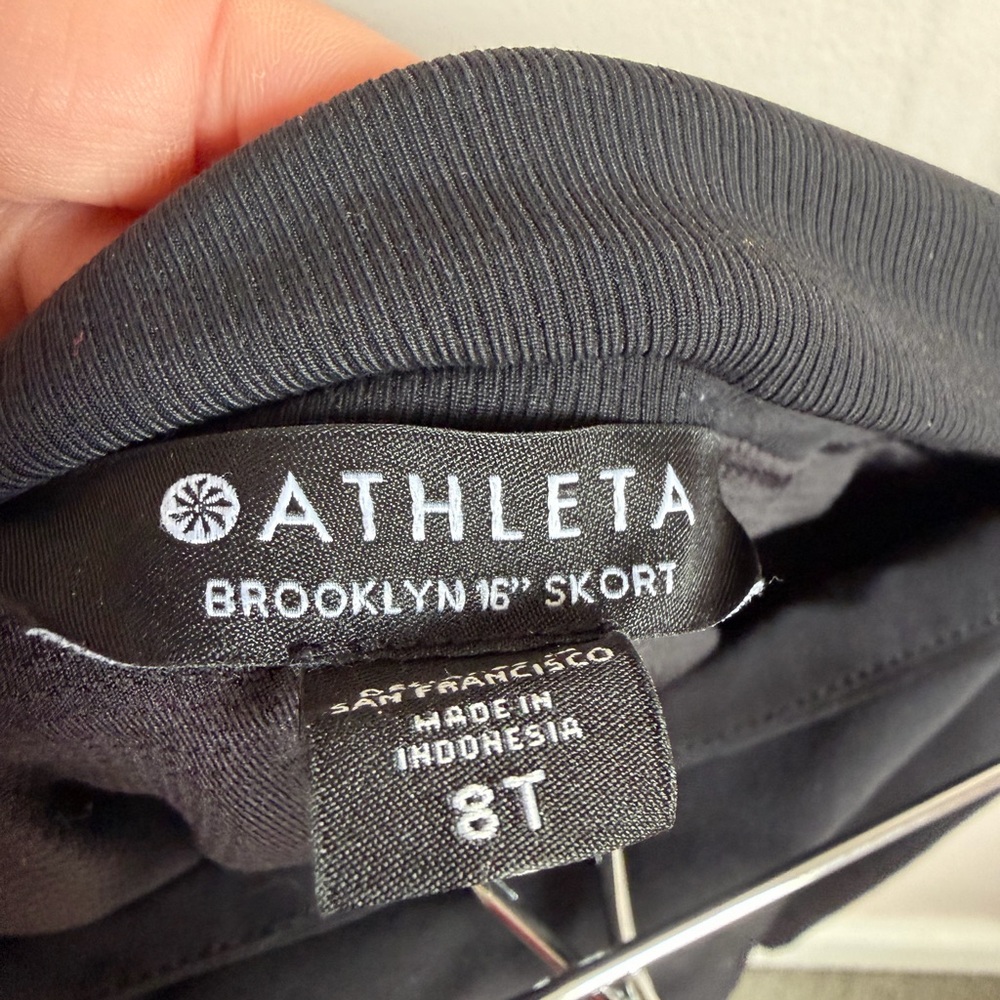 Athleta Brooklyn 16” Skort Black Size 8 Tall Athletic Travel Golf Skirt - Picture 4 of 5